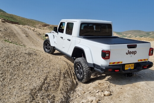 טיול סרטבה - ג'יפ גלדיאטור