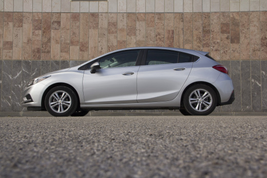 שברולט קרוז האצ'בק