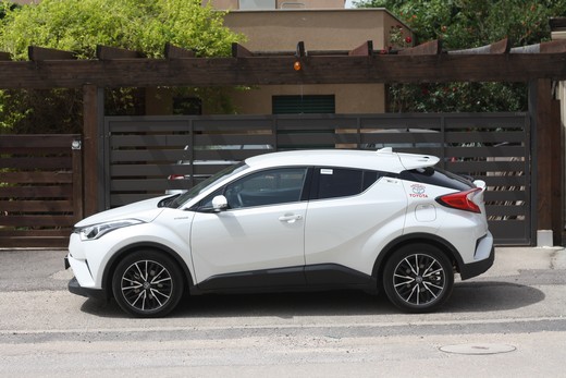 טויוטה C-HR טויוטה C-HR