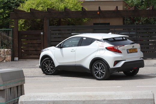 טויוטה C-HR טויוטה C-HR