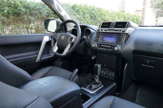 טויוטה לנד קרוזר