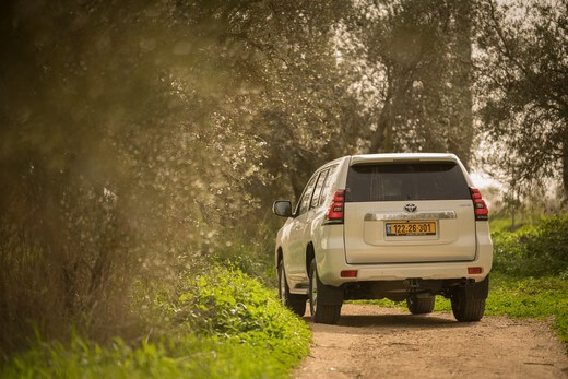 טויוטה לנד קרוזר טויוטה לנד קרוזר